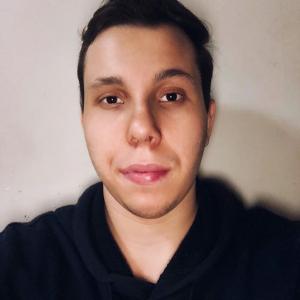 Profile picture for user Lucas